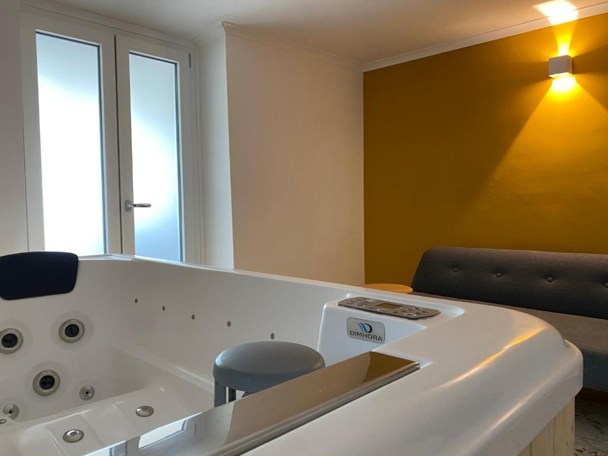 Charme Rooms Taranto Kültér fotó