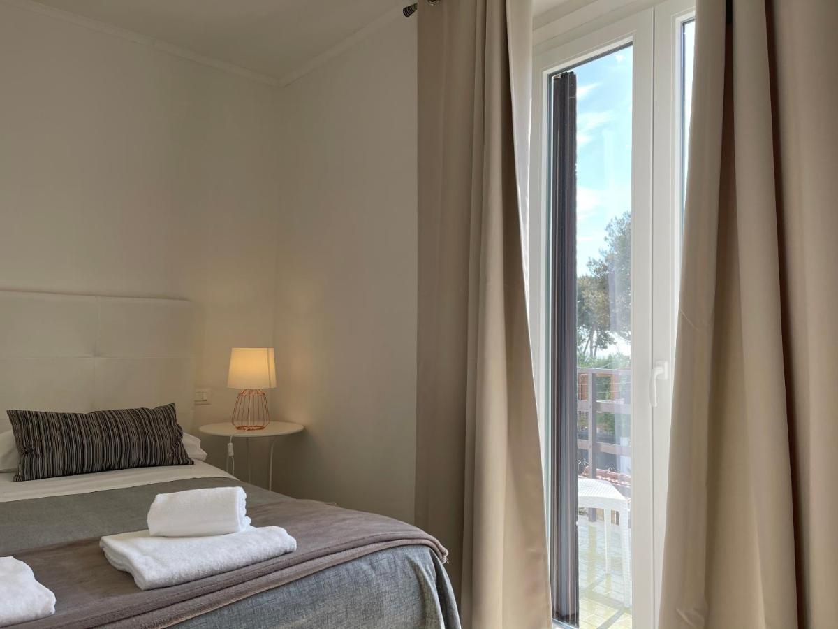 Charme Rooms Taranto Kültér fotó