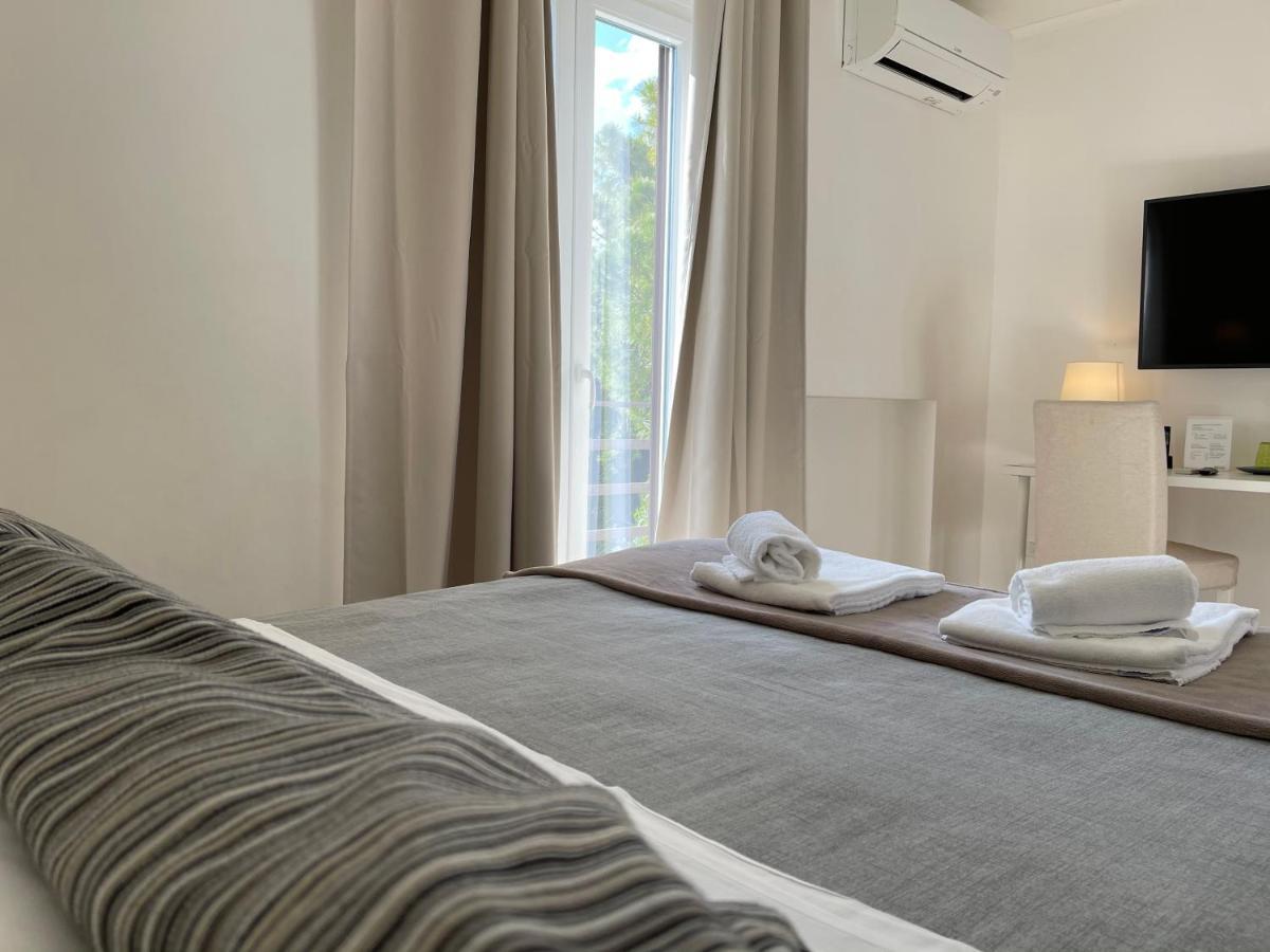 Charme Rooms Taranto Kültér fotó